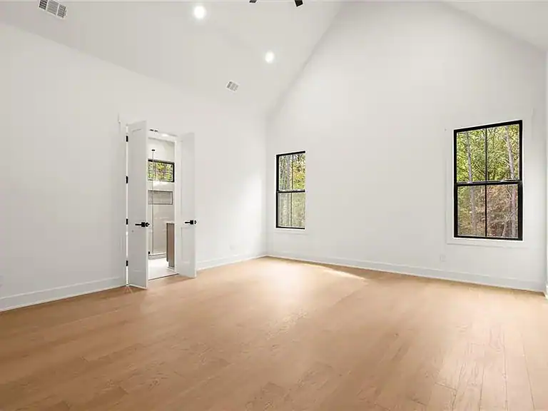 0aff9eee96c861eab6295509b5982964-cc_ft_768 Bright spacious new home interior with large windows and hardwood floors, ideal for modern residential projects.